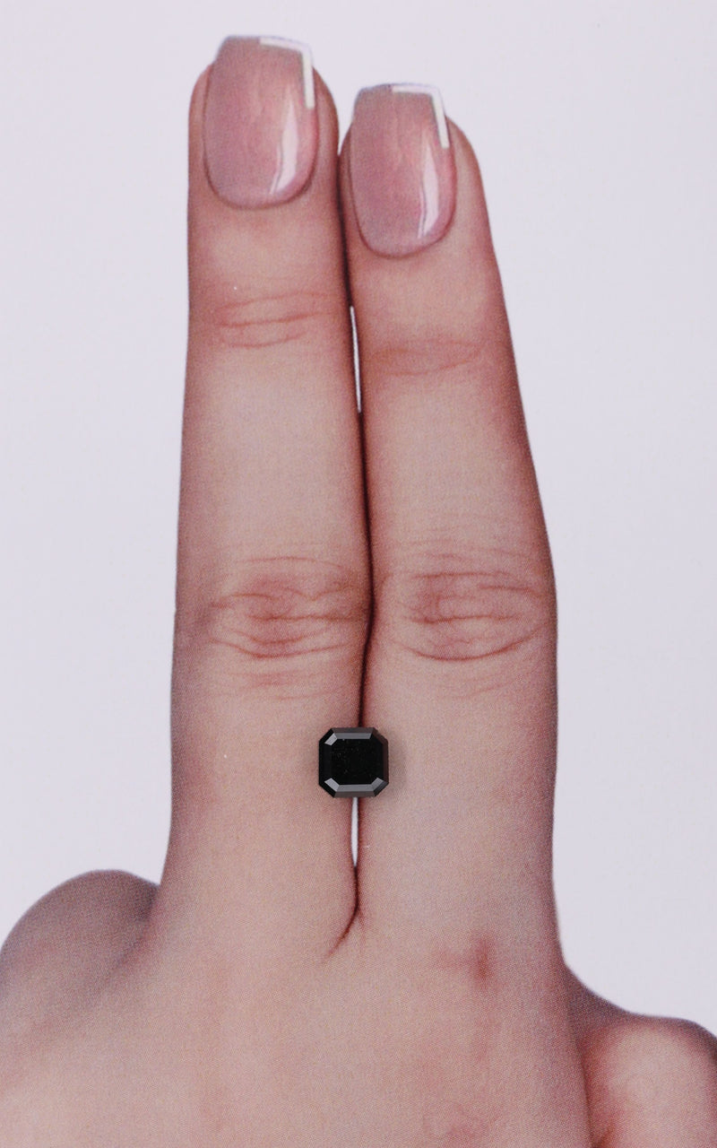 Square emerald 1.42ct Black  IGI #747564096