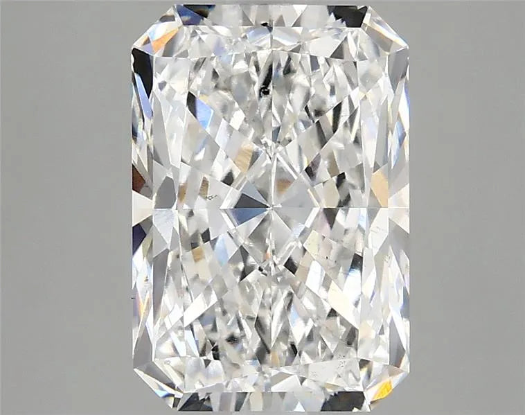 3.07ct Radiant Lab Grown Diamond (Colour E, Clarity VS2, IGI Certified)