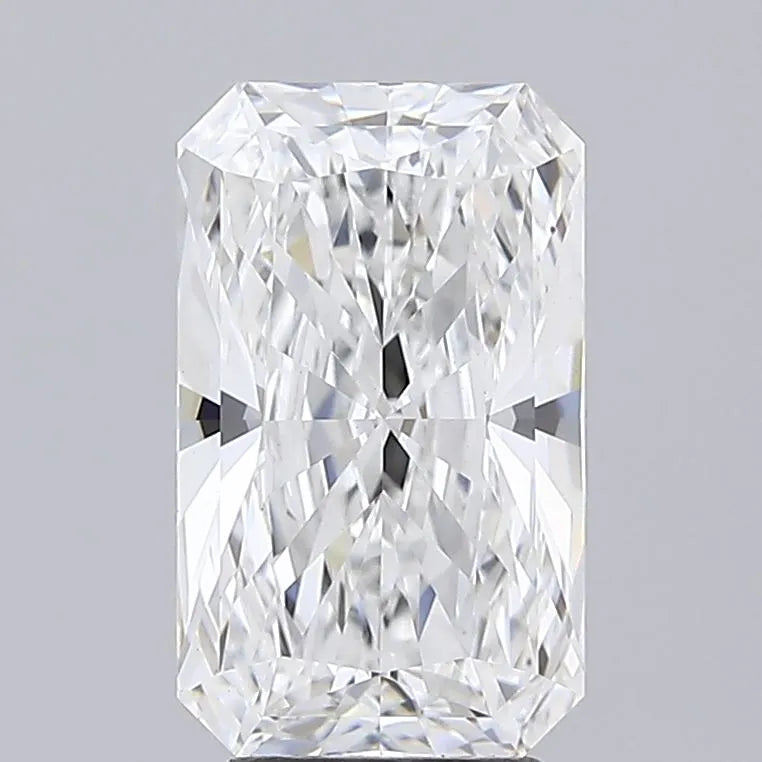 4.00ct Radiant Lab Grown Diamond (Colour E, Clarity VVS2, IGI Certified)