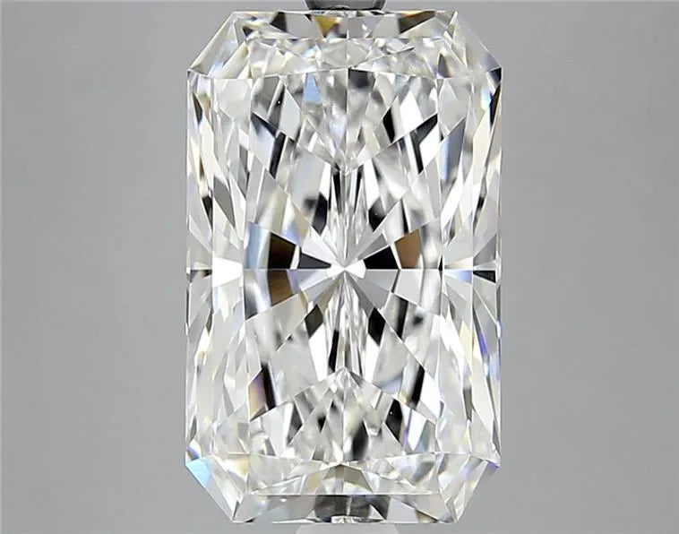 5.15ct Radiant Lab Grown Diamond (Colour E, Clarity VVS2, IGI Certified)