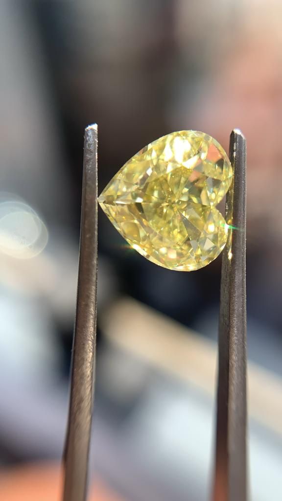 Heart 1.3ct Fancy Intense Yellow VS2 GIA #1122775342