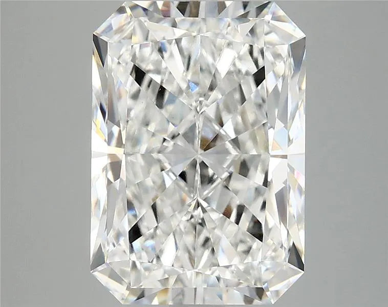 5.02ct Radiant Lab Grown Diamond (Colour F, Clarity VVS2, IGI Certified)