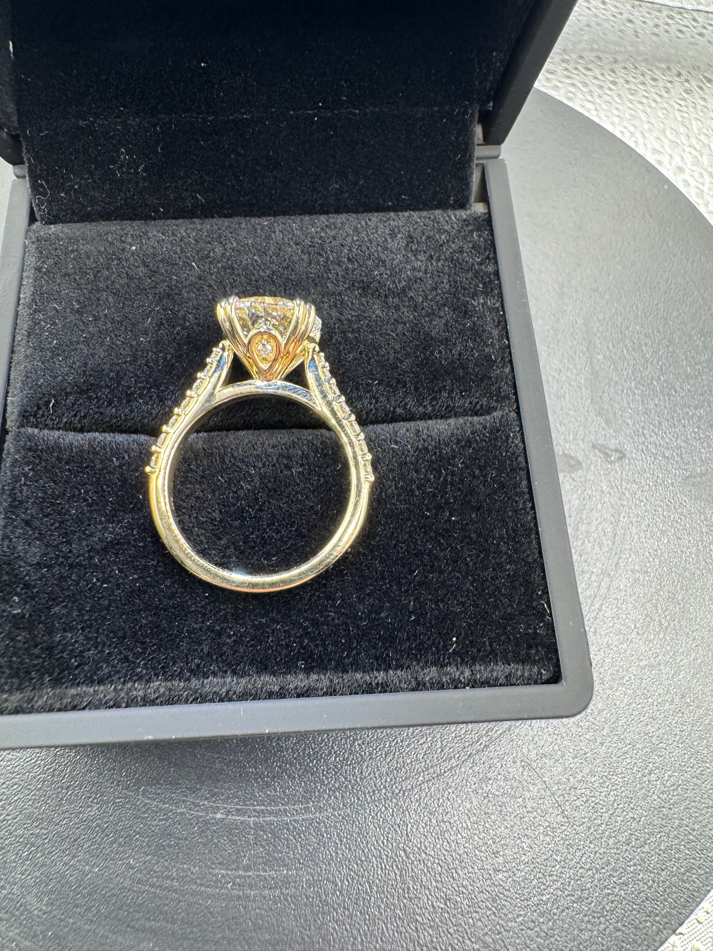 Round Brilliant 3.50CT E/VVS2 Ideal Cut Lab-Grown Diamond Ring in 14K Yellow Gold – Size 6